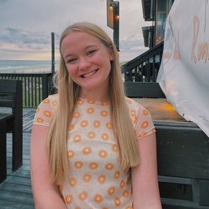 Meet your Posher, Libby